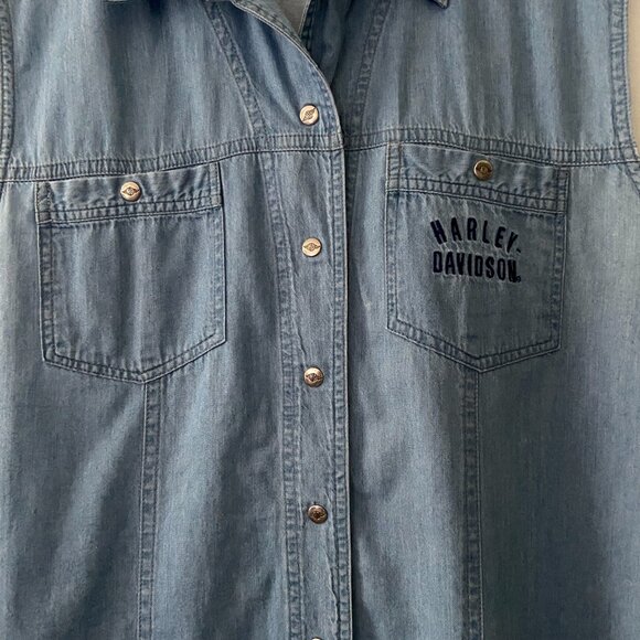 Vintage Harley Davidson Women's Blue Denim Snap Button-Up Vest Embroidered Large - Picture 4 of 10